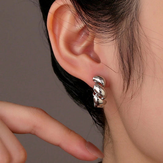 Pendientes de moda y elegancia