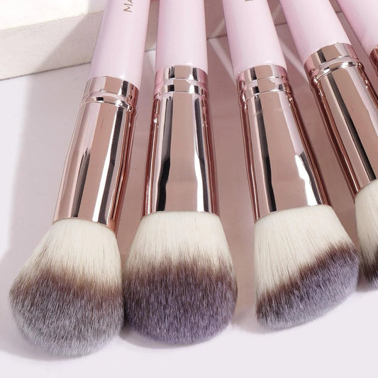 Juego de 18 Pinceles de Maquillaje