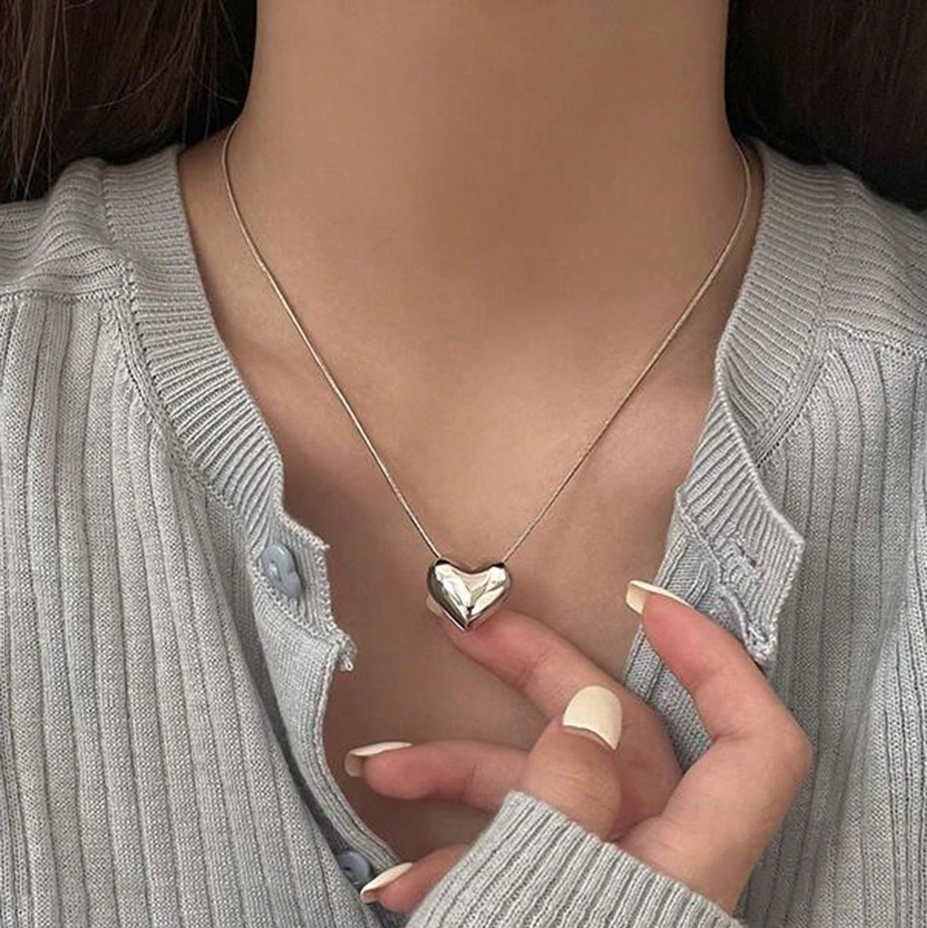 Pendiente de corazón grande de moda